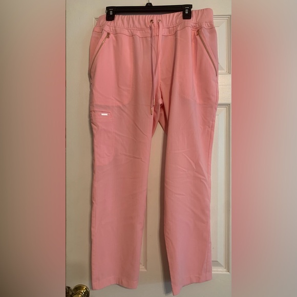 Women’s LRG Petite scrub pants - Picture 1 of 5